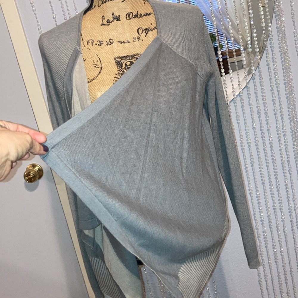Cabi 100%Cotton Cardigan - Picture 8 of 16